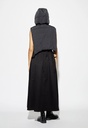 Embassy of Bricks and Logs vesti Hixon Hood Black