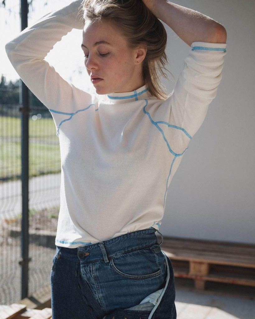 Baserange Bolur Cast Turtleneck Undyed/Blue (afrit)