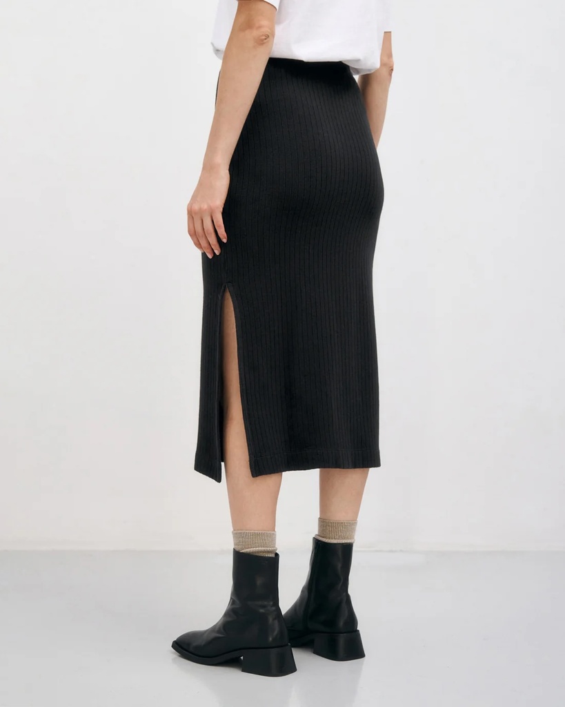 Rotholz Pils Ribbed Tube Skirt True Black