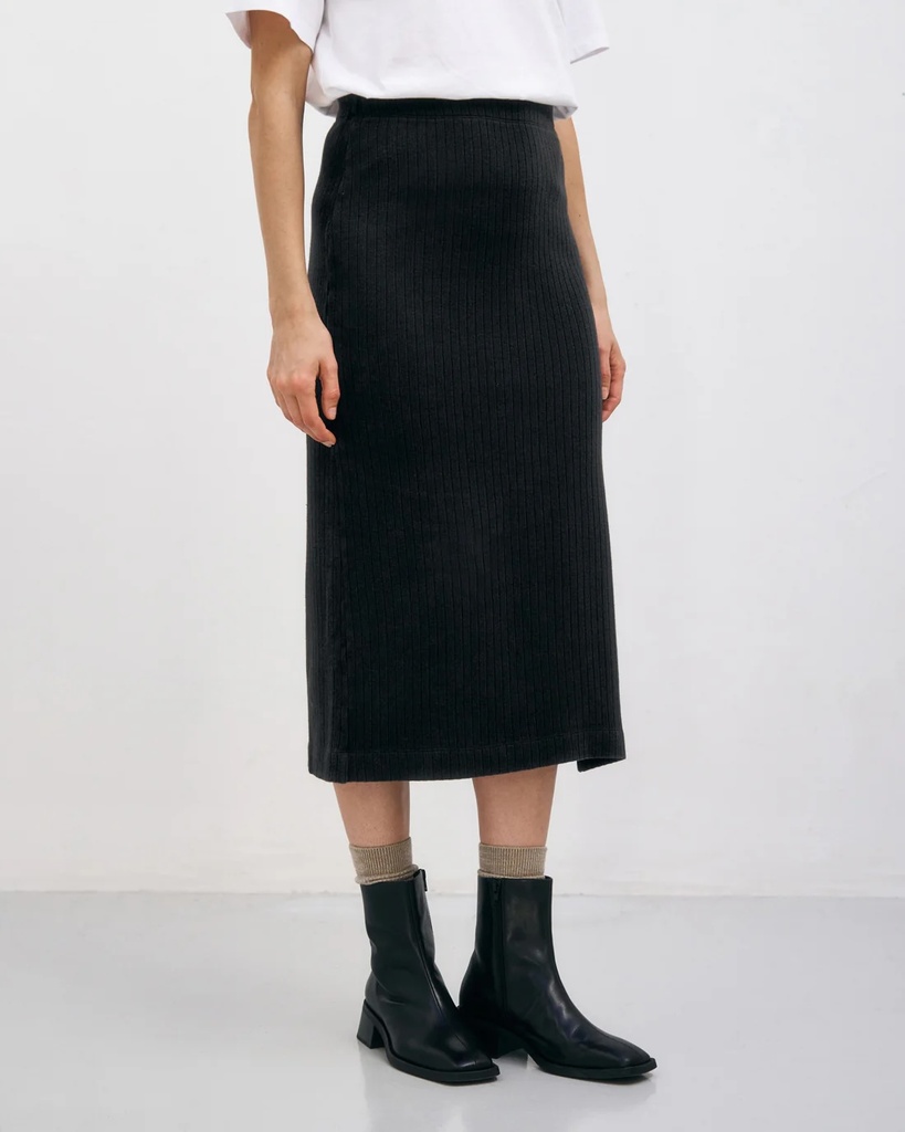 Rotholz Pils Ribbed Tube Skirt True Black
