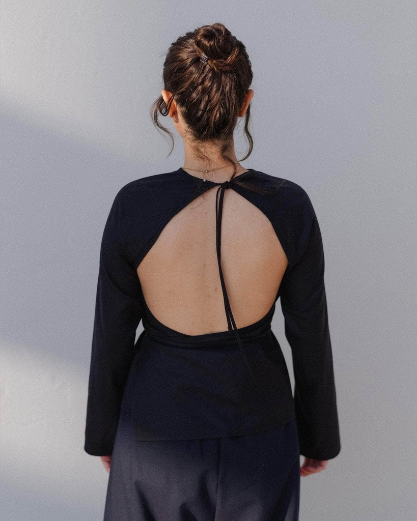 Baserange Toppur Long Sleeve Apron Top Black