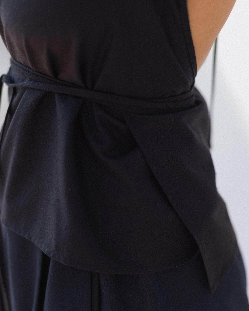 Baserange Toppur Long Sleeve Apron Top Black