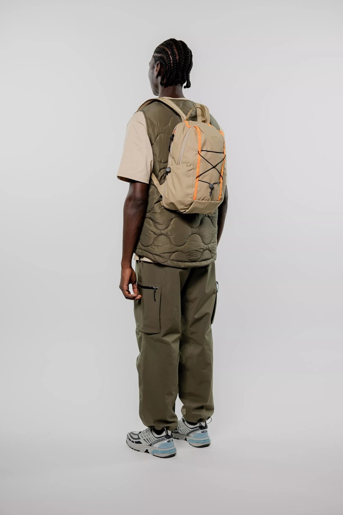 ELLIKER bakpoki Keser 14L Sand