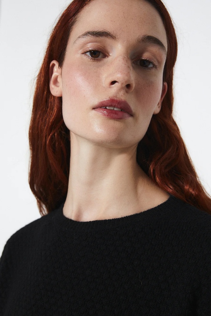 RITA ROW Peysa Bell sweater Black