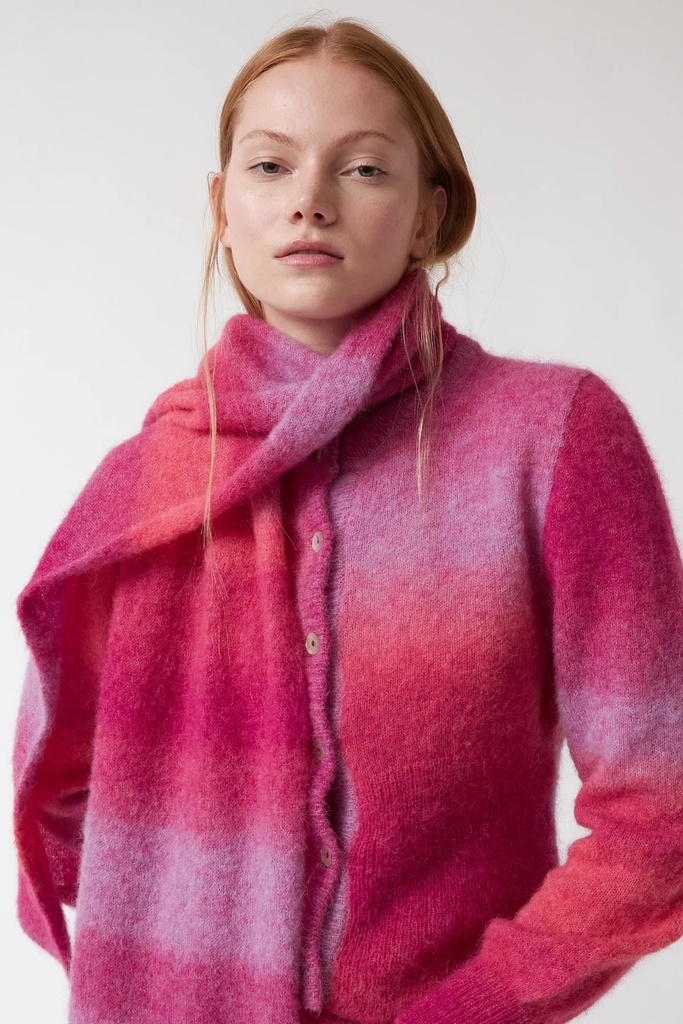 amt. Trefill Jade Scarf Pink Gradient