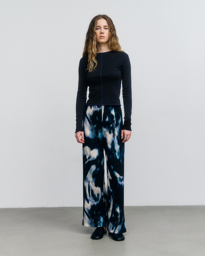 Rotholz Toppur Pin-Tucked L/S Top True Black