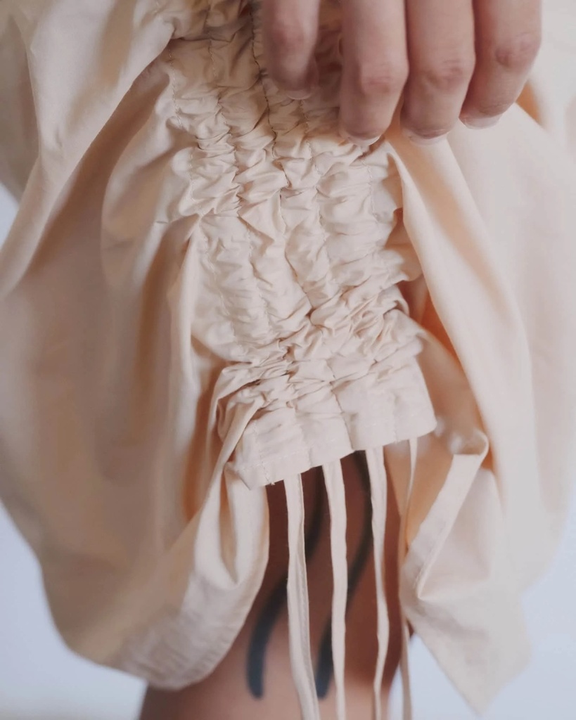 Baserange Kjóll Pictorial Dress Andradita Sand