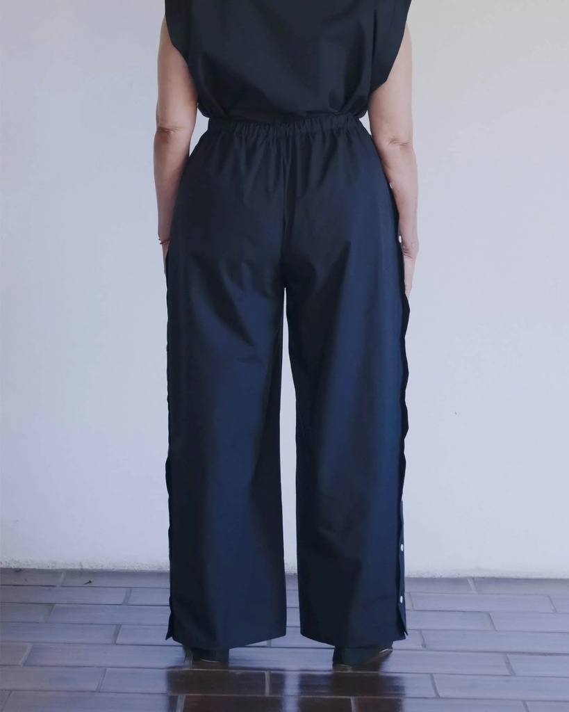 Baserange Buxur Part Pants Black