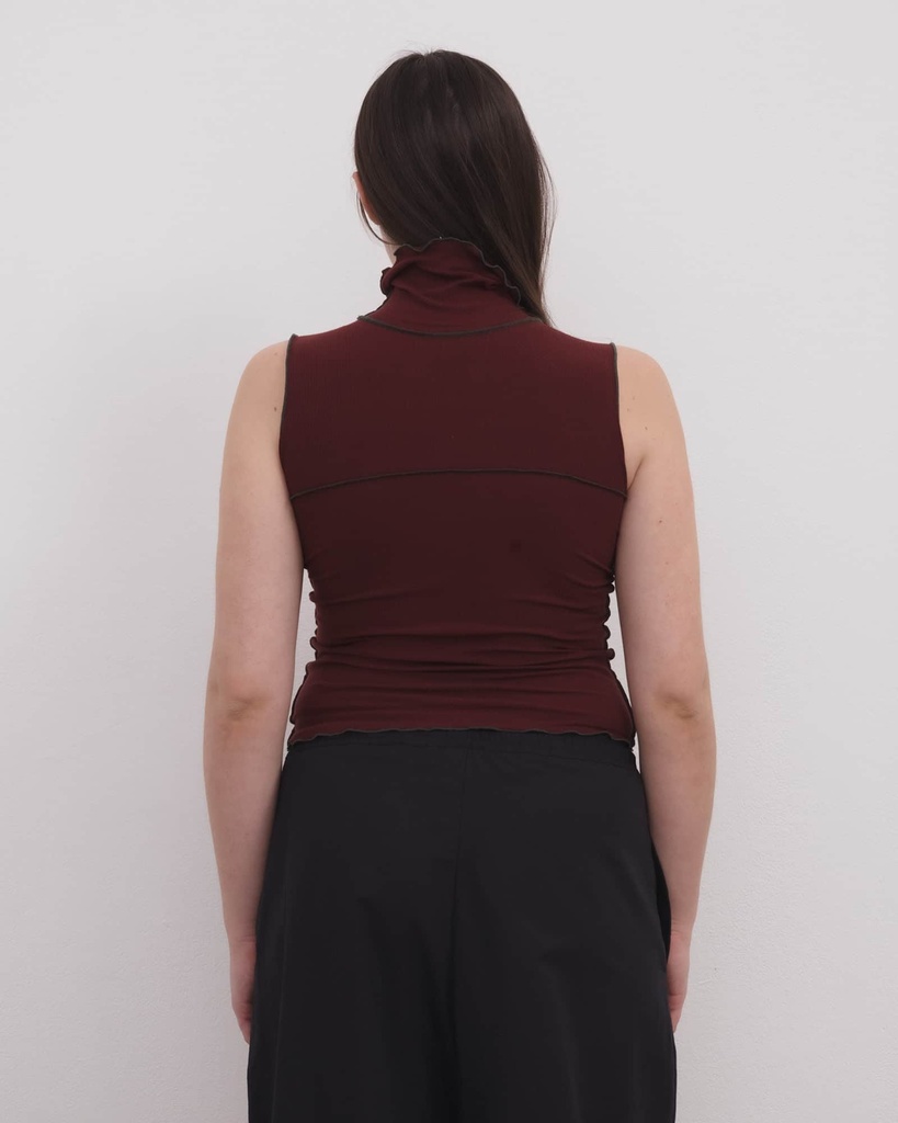 Baserange Toppur Cinder turtleneck tank Nara red
