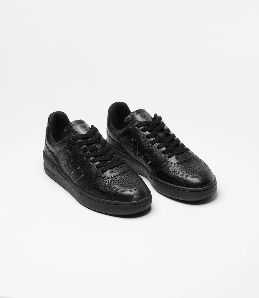 VEJA skór V-90 Leather Full Black