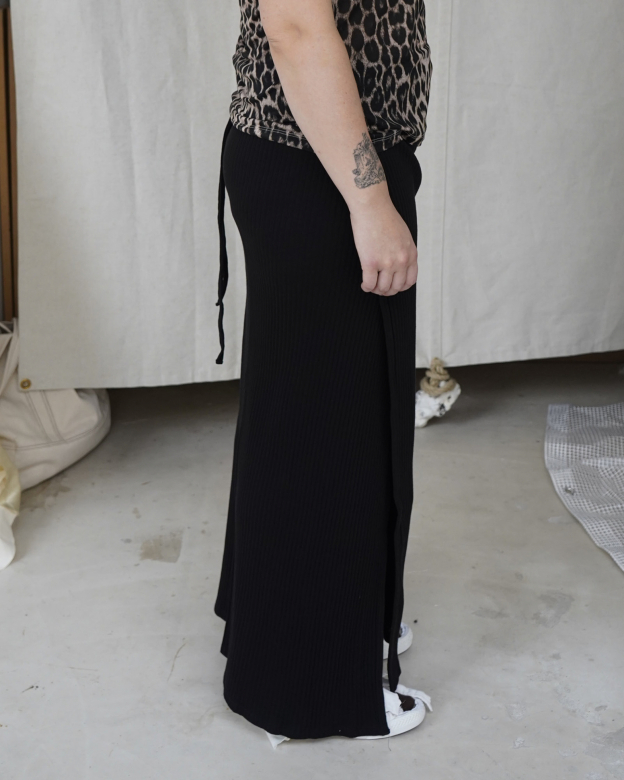 Baserange Pils Brig skirt Black