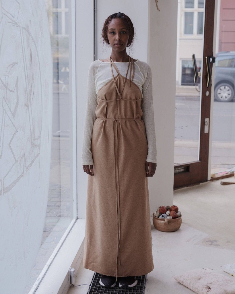 Baserange kjóll Ligo dress bath brown