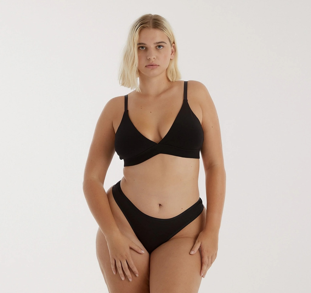 Organic Basics nærbuxur Core thong Black