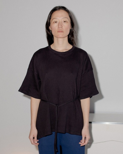 Baserange Toppur Shaw Tee black