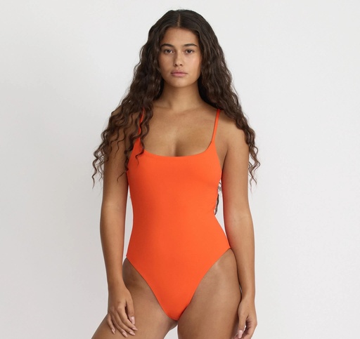 Organic Basics sundbolur Open back One piece Blood Orange